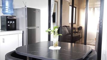 Chambre, plusieurs chambres, balcon | Restauration