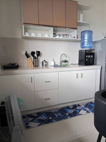 Room-affordable Room With Full Kitchen i