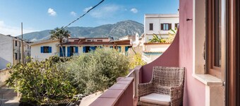 Comfortable house in the historic center of Orosei