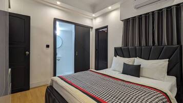 2 bedrooms, internet, bed sheets