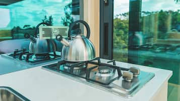 Rewarewa PurePod | Private kitchen | Eco-friendly cleaning products, ice maker