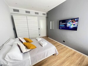 1 bedroom, iron/ironing board, Internet, bed sheets