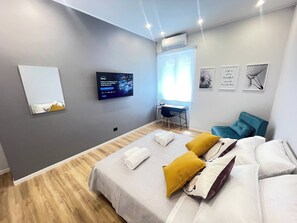 1 chambre, fer et planche à repasser, accès Internet, draps fournis