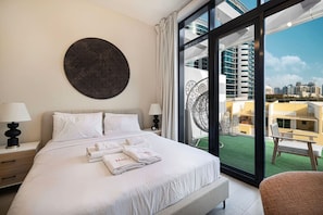 1 bedroom, desk, iron/ironing board, WiFi