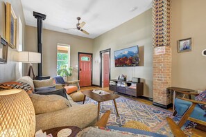 House, Patio | Living area - Arkansas Avenue (Florence)