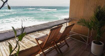 Beachfront - Surf Lodge 3