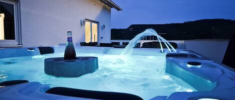 室外 SPA 浴缸