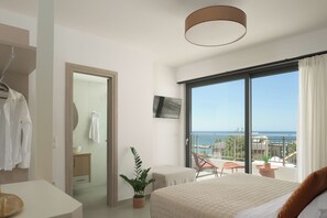 4 bedrooms, iron/ironing board, travel cot, free WiFi
