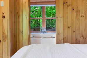 Desk, travel crib, WiFi - Fiddler Lake Resort - Moose 89 (Mille-Isles)