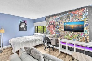 2 bedrooms, WiFi, bed sheets