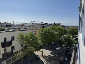 Exterior - Seaside - Central 2-room app. for 2-4 pers. with balcony and WLAN (Sylt)