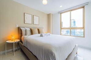 1 habitación, tabla de planchar con plancha y wifi 