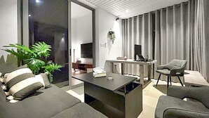 スマートテレビ、PC モニター