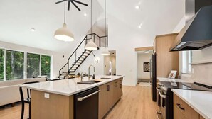 Unclassified image, 2 of 34, button - Modern Luxury Retreat · Game Loft · Near Bay (Egg Harbor)