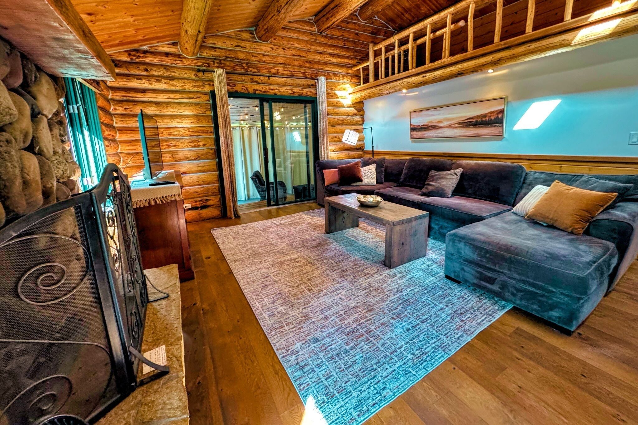 Smart TV, caminetto, studio