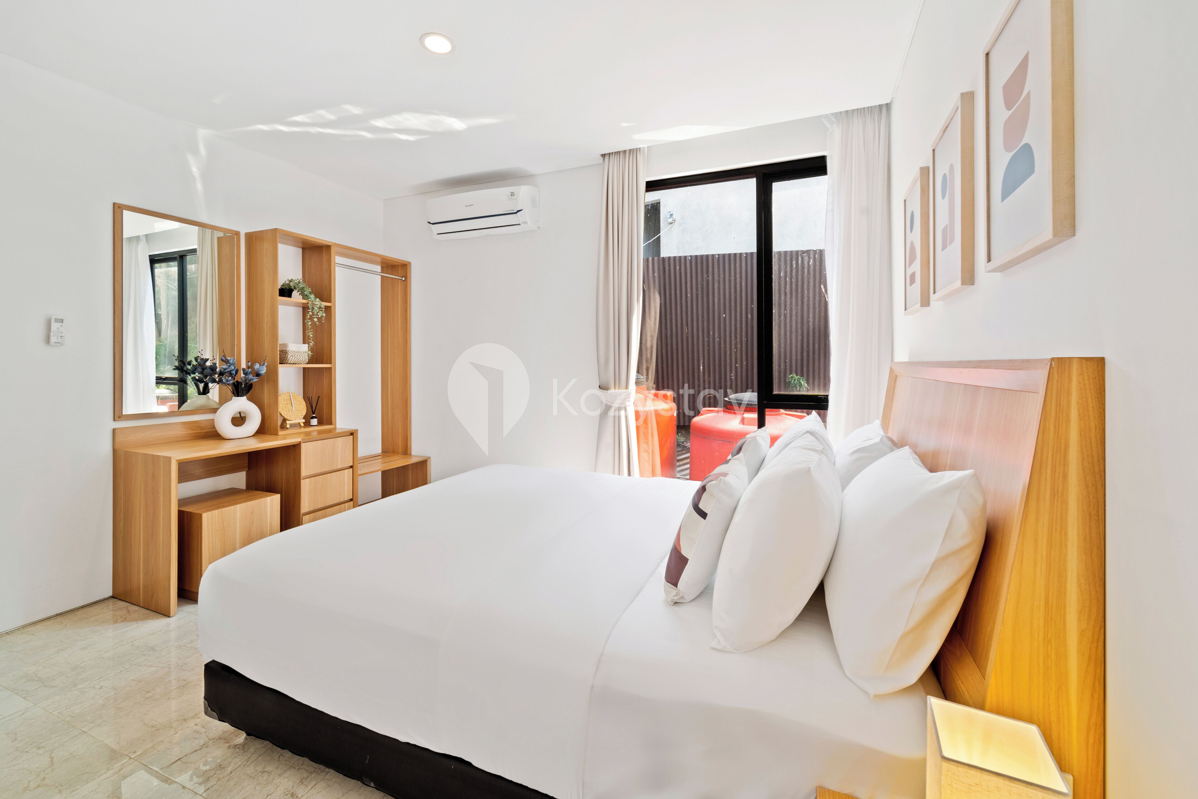 Villa, 3 Bedrooms, City View | Desk, laptop workspace, iron/ironing board, free WiFi