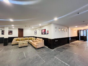 Exterior - Roomshala 183 Hotel Aroma Chattarpur (New Delhi)