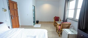 Mitr Inn Hua Hin Beach