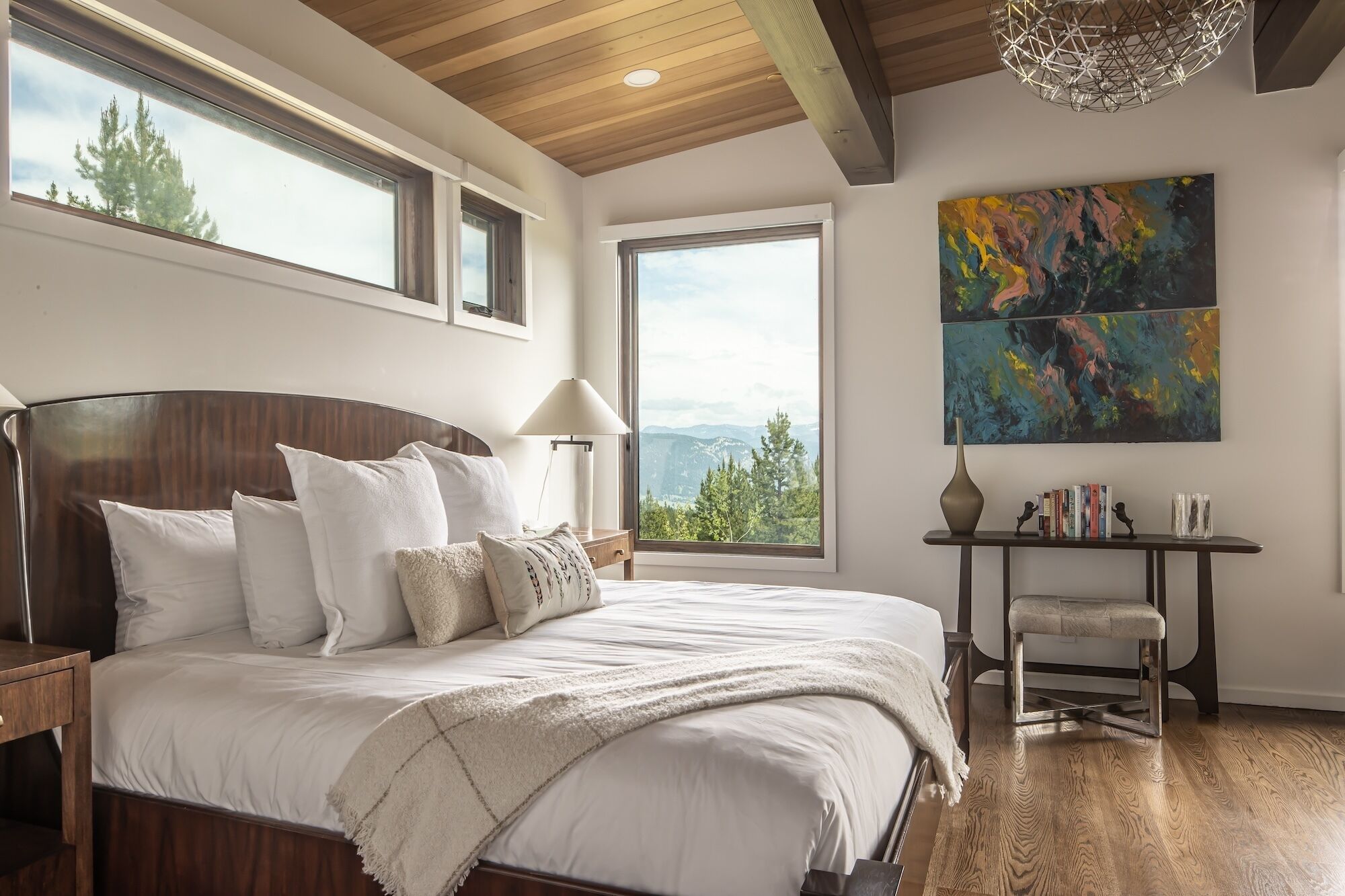 4 多间卧室、熨斗/熨衣板、免费 WiFi、床单