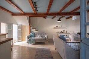 Standard House, Multiple Bedrooms, Sea Facing (La Rocca Duo - Hidden In Istria) | Living area