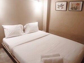 Studio | Desk, free WiFi - Rest INN Yaowarat (Bangkok)