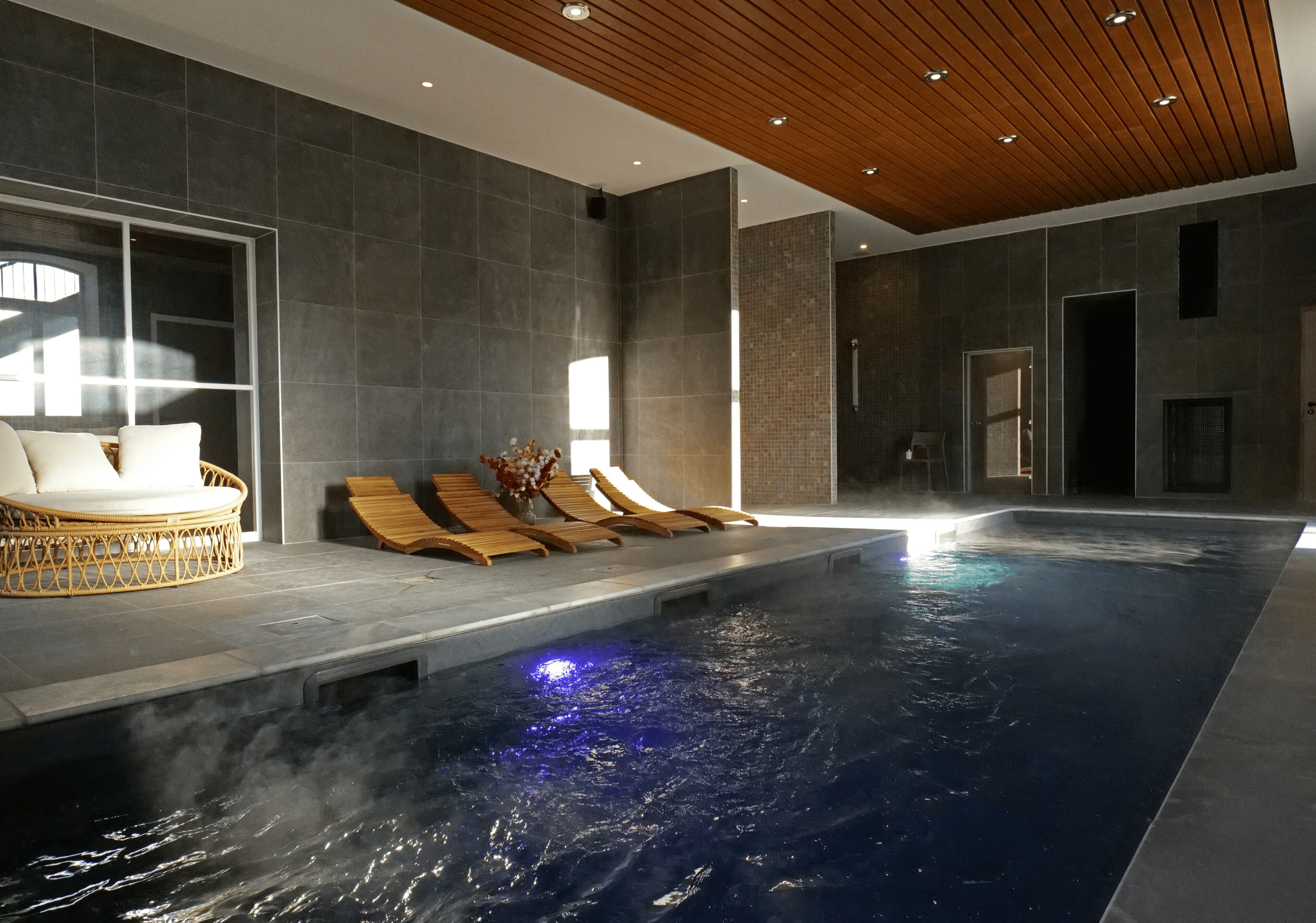 Couples treatment room(s), hot tub, steam room, Turkish bath/hammam