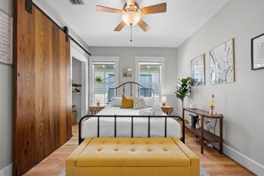 2 chambres, fer et planche à repasser, Wi-Fi gratuit, draps fournis