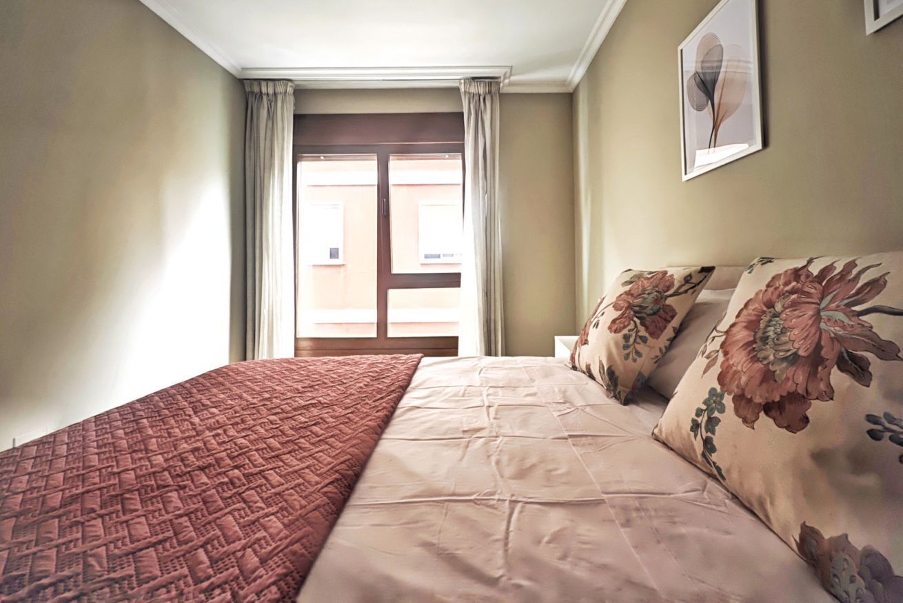 1 bedroom, iron/ironing board, travel crib