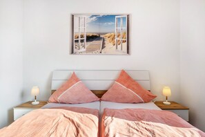 2 bedrooms, WiFi, bed sheets