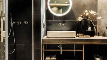 Hair dryer, slippers, towels