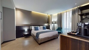 Habitación doble estándar, 1 cama Queen size | Artículos del minibar gratis y caja de seguridad en la habitación 