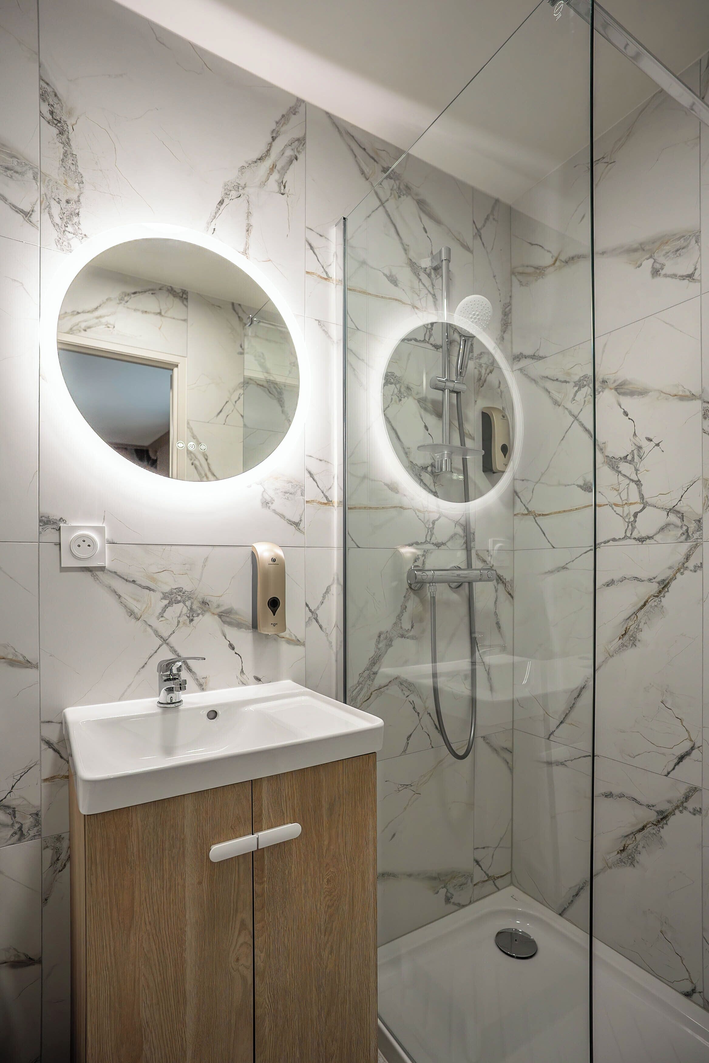 Hair dryer, towels, soap, shampoo