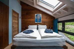In-room safe, blackout curtains, soundproofing, iron/ironing board - Allgäuer Bergwald Chalets  (Oberstaufen)
