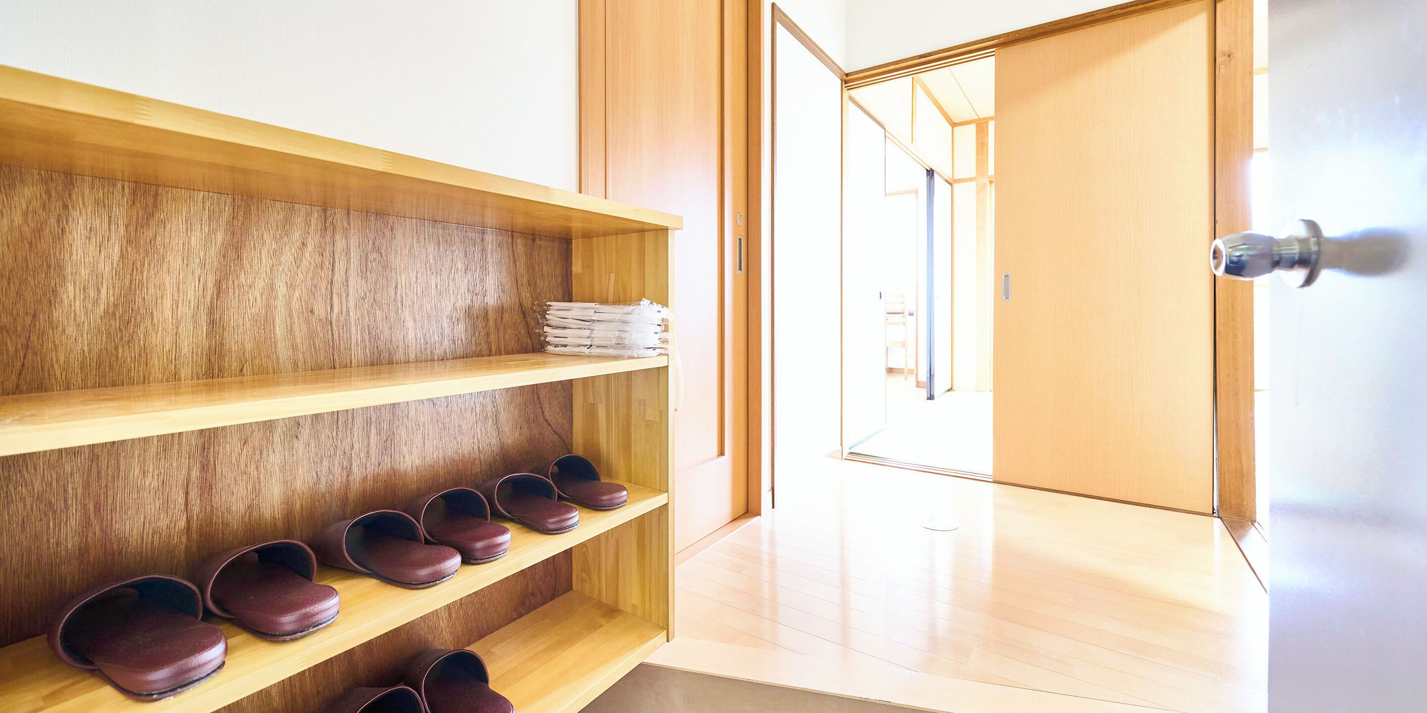 Japanese-Western Room S | Desk, laptop workspace, free WiFi, bed sheets