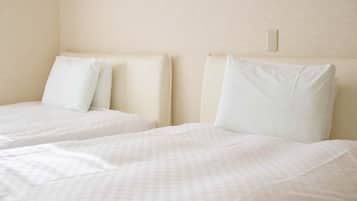 Japanese-Western style twin room S | Desk, laptop workspace, free WiFi, bed sheets