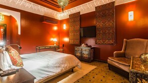 6 Schlafzimmer, Bügeleisen/Bügelbrett, kostenloses WLAN