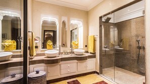 Dusche, Haartrockner