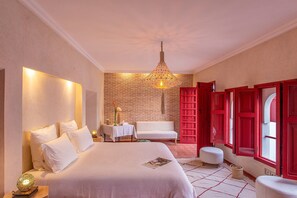 5 chambres, fer et planche à repasser, Wi-Fi gratuit