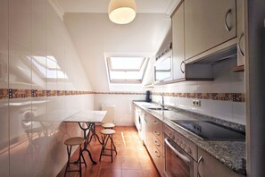 Fridge, microwave, oven