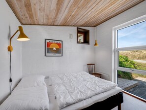 3 bedrooms, internet