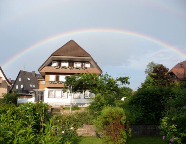 Esterni