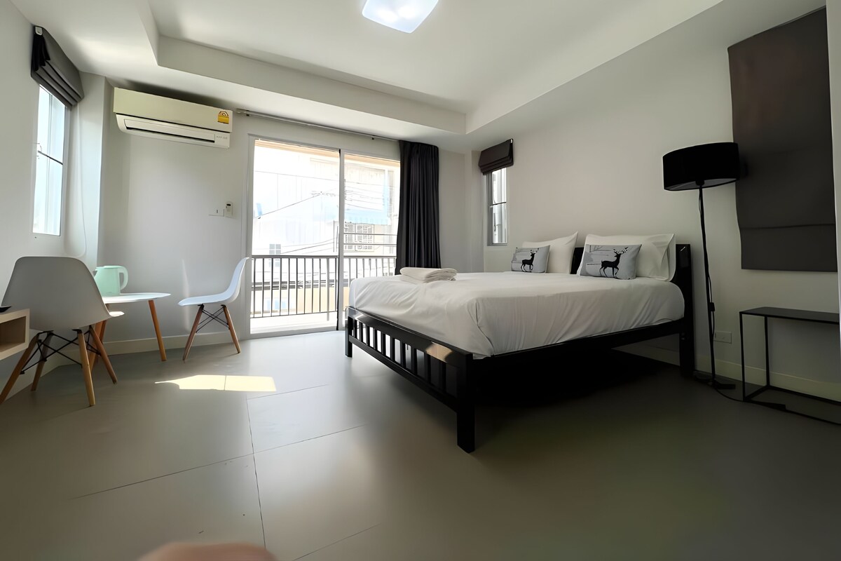 Studio | Desk, free WiFi, bed sheets