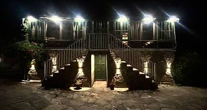 Room-oija Farms, Est 1932