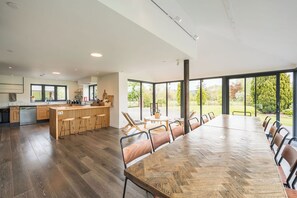 Dining - Stunning modern farmhouse retreat perched on a private hilltop in North Wales (North Wales)