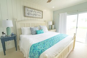 2 soverom, skrivebord, strykejern/-brett og wi-fi (inkludert)