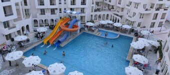 Studio Carmen with a Pool View