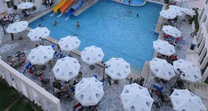 Studio Carmen with a Pool View