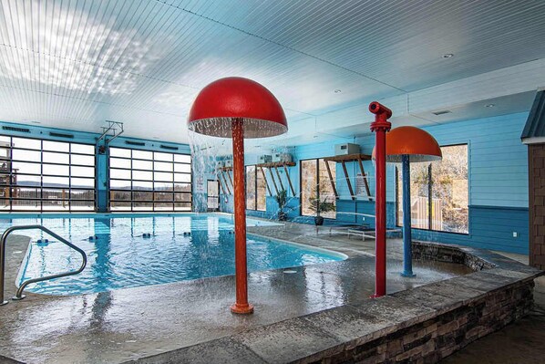 Piscine intérieure