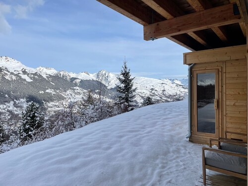 Chalet nuevo en La Plagne, acceso directo a pistas, sauna, parking, 5 habitaciones