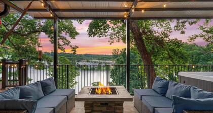 Private Dock! Across from Branson Landing!